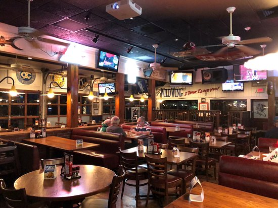 Wild Wing Café - Hilton Head Island