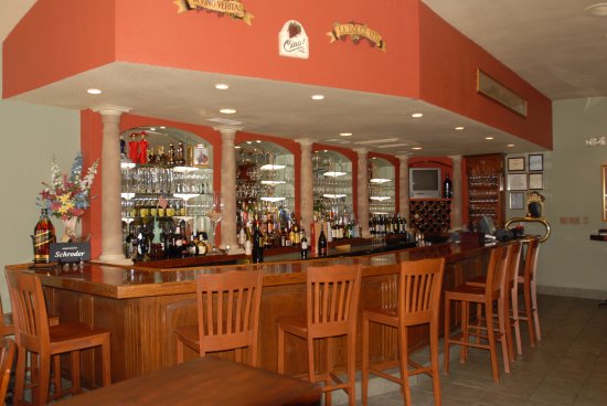 Flora’s Italian Café - Hilton Head Island